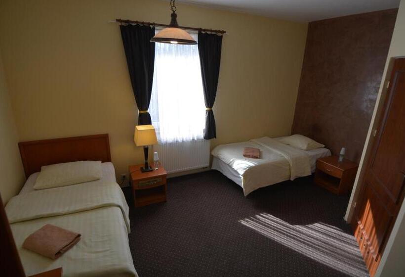 스탠다드 룸, Stawisko Klaudyn