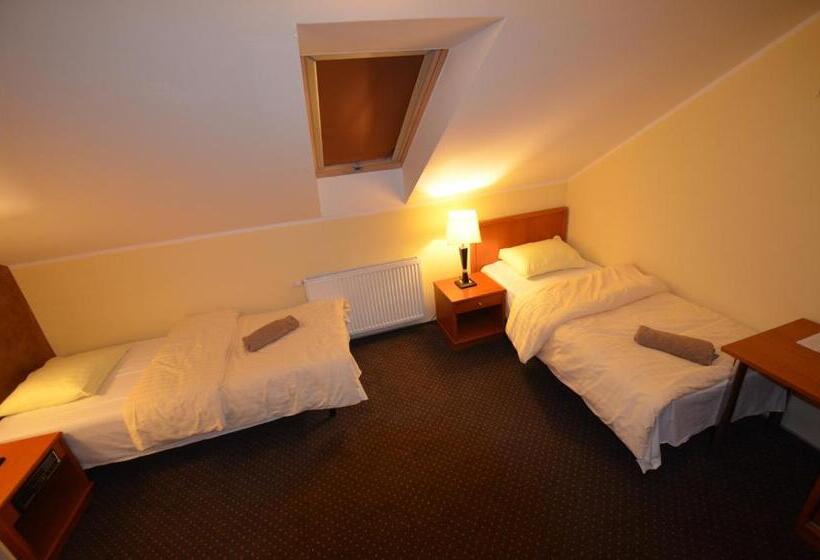 스탠다드 룸, Stawisko Klaudyn