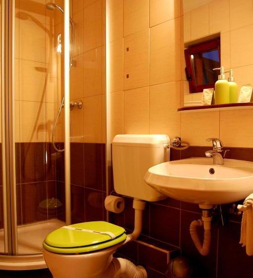 스탠다드 트리플 발코니 룸, Pension Bavaria