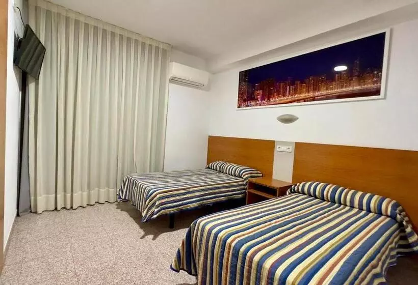 スタンダードルーム, Pensión La Orozca Benidorm