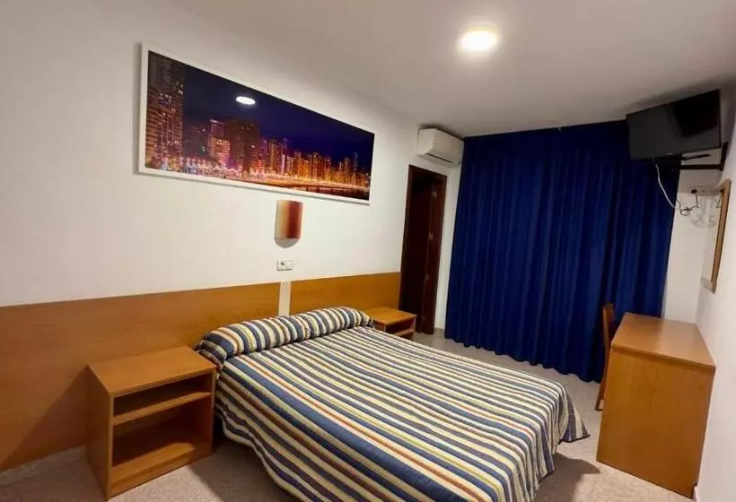 スタンダードルーム, Pensión La Orozca Benidorm
