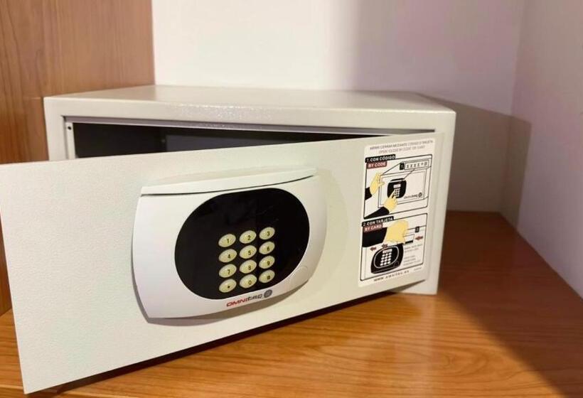 اتاق استاندارد, Pensión La Orozca Benidorm