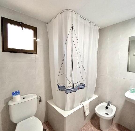 اتاق استاندارد چهار تخته, Pensión La Orozca Benidorm