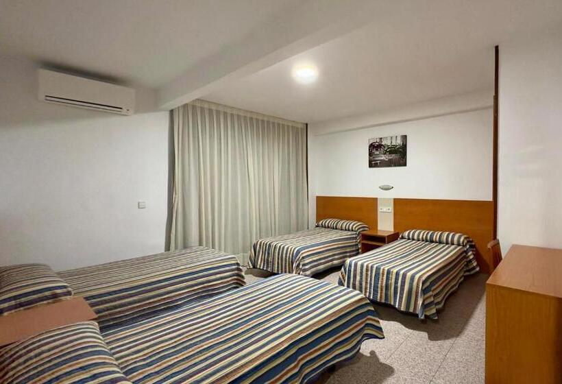 四人标准间, Pensión La Orozca Benidorm
