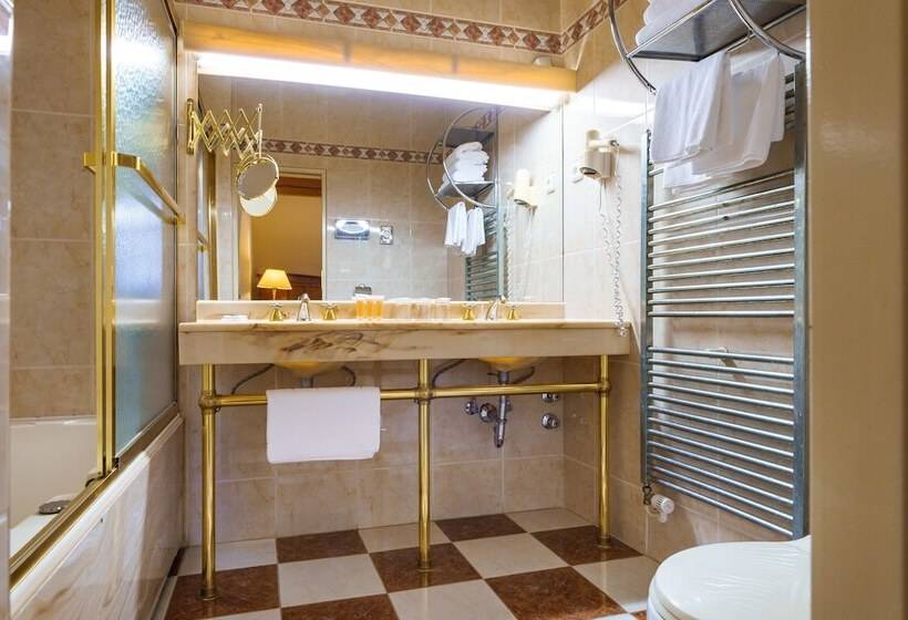 غرفة قياسية ثلاثية, Spa Hotel Anglický Dvůr