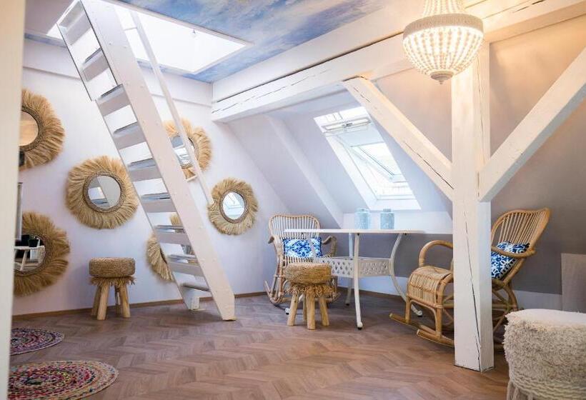 1 Sovrums Lägenhet, The Henry Self Check In Guesthouse