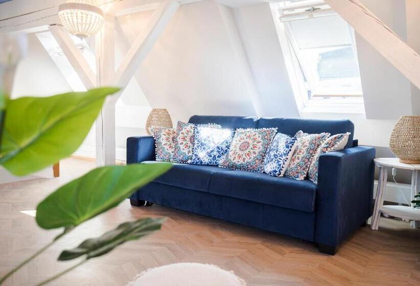 1 Sovrums Lägenhet, The Henry Self Check In Guesthouse