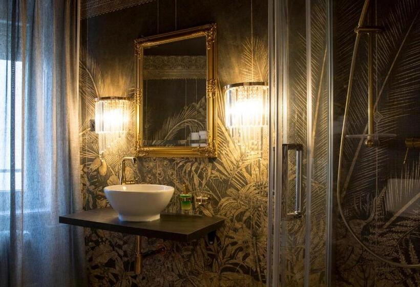 Standard Studio, The Henry Self Check In Guesthouse