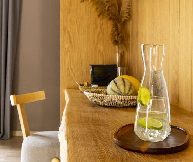 皇家套房, Avaton Suites & Villa Philian Collection