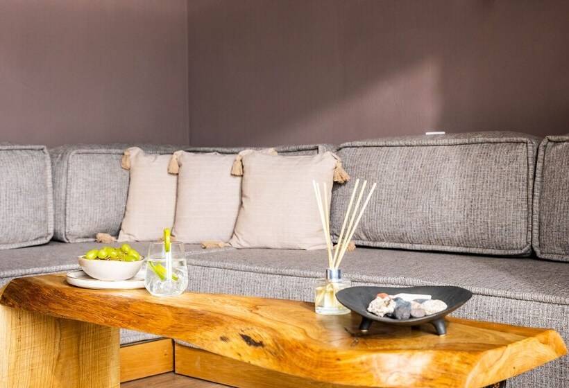 皇家套房, Avaton Suites & Villa Philian Collection