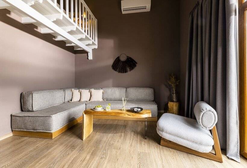 皇家套房, Avaton Suites & Villa Philian Collection