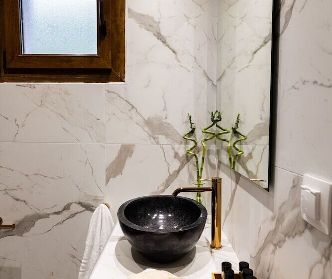 皇家套房, Avaton Suites & Villa Philian Collection