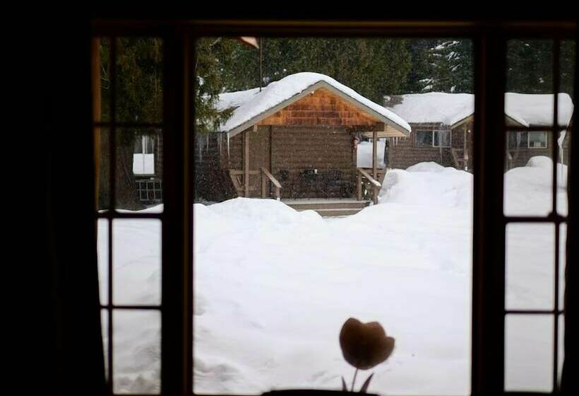 スーペリアキャビン, Lochsa Lodge