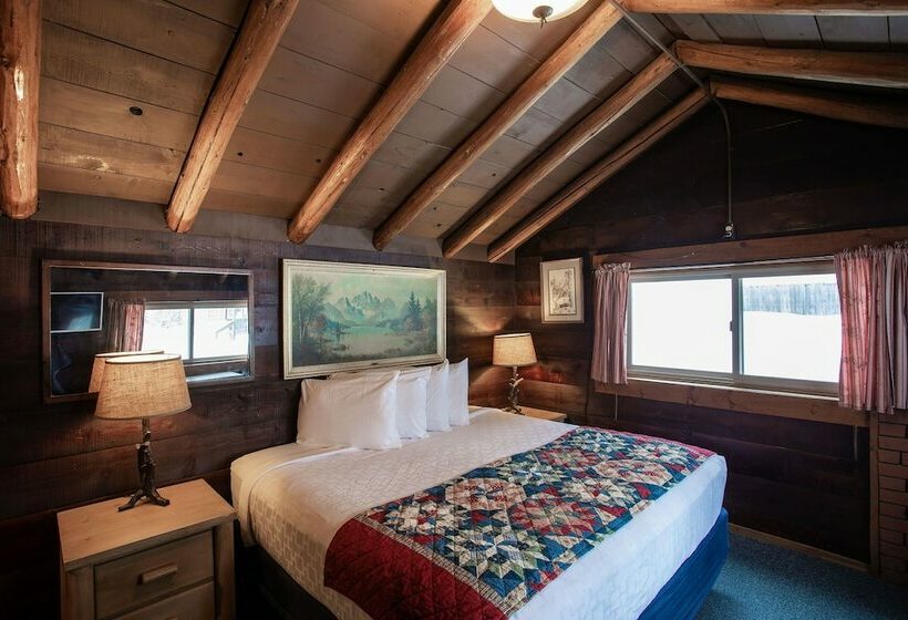 スーペリアキャビン, Lochsa Lodge