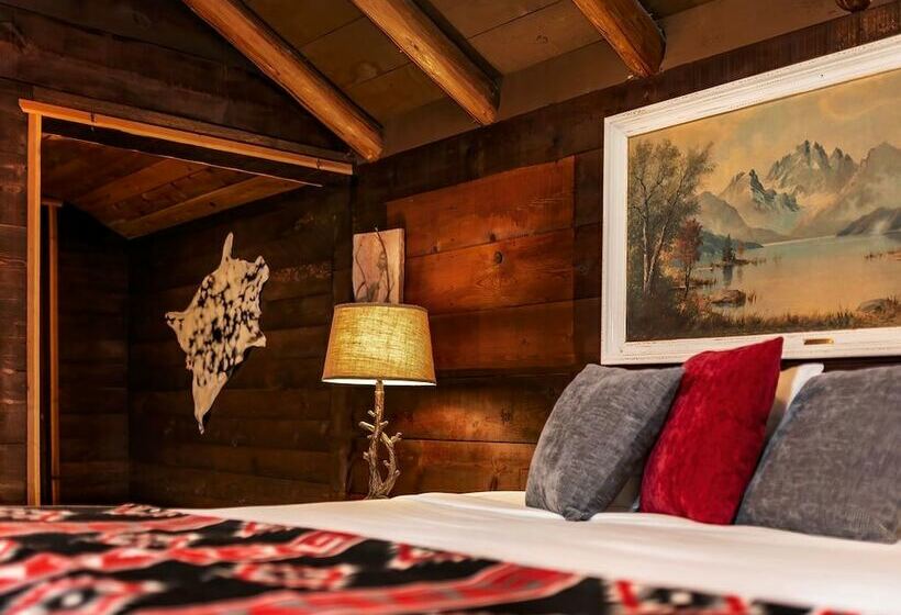 スーペリアキャビン, Lochsa Lodge