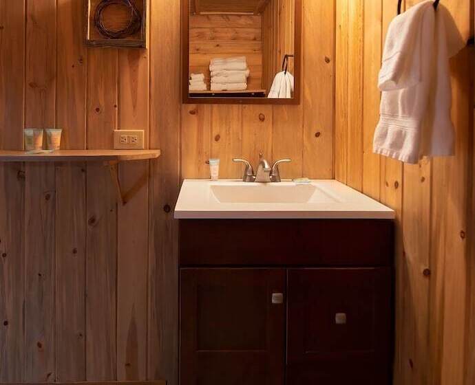 スーペリアキャビン, Lochsa Lodge