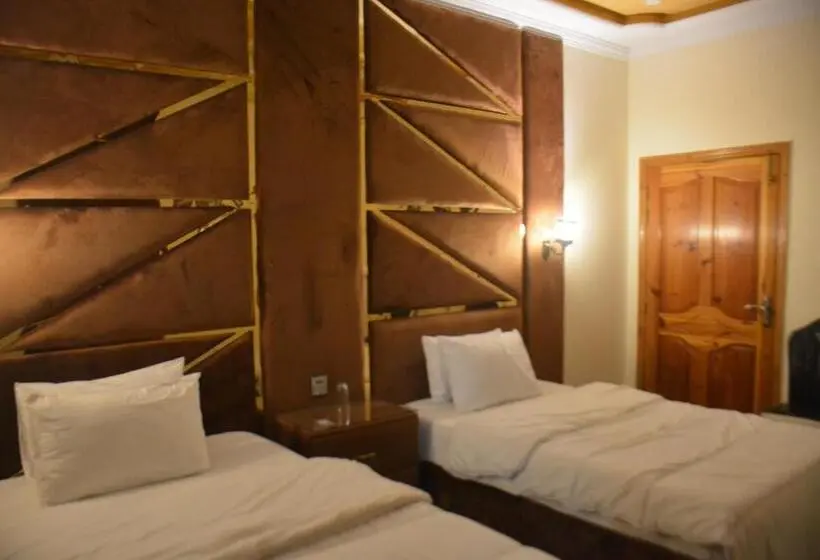 سوییت جونیور لوکس, Royal Emirates Residence