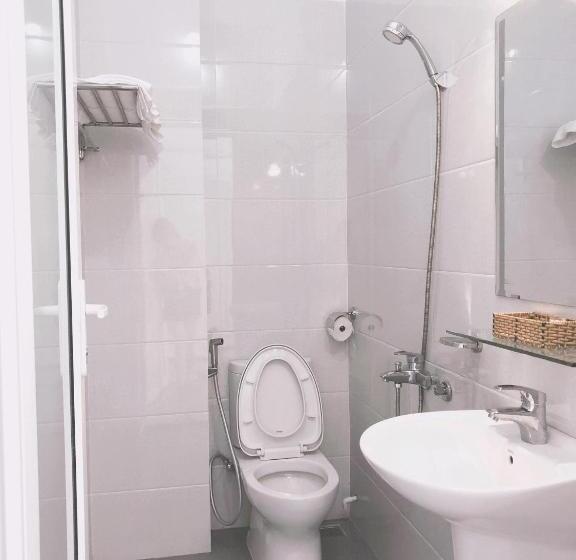 اتاق سوپریور, Anh Phat