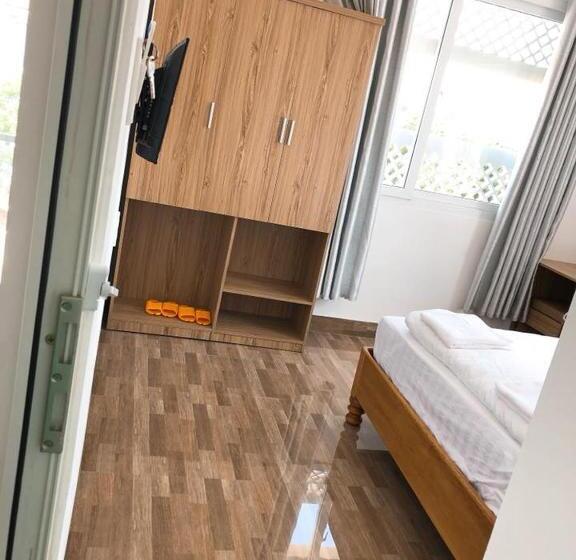 اتاق سوپریور, Anh Phat