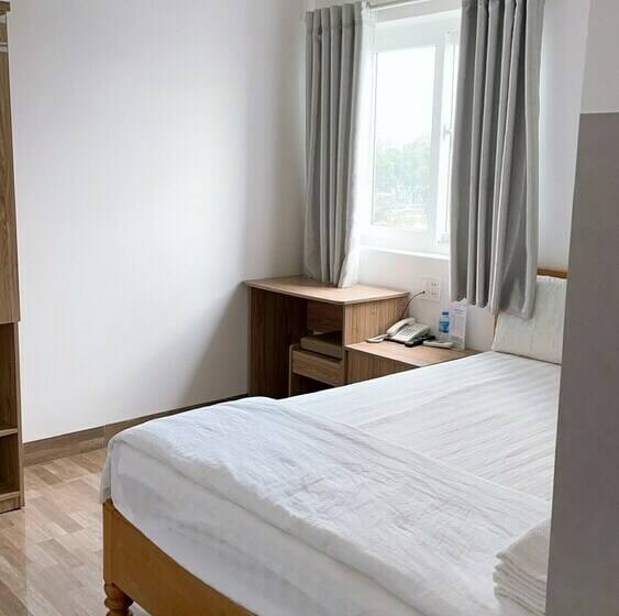 اتاق سوپریور, Anh Phat