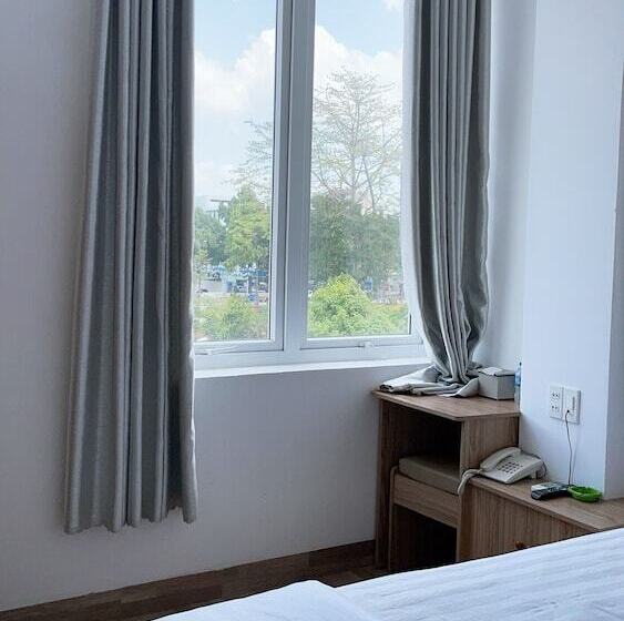 اتاق استاندارد چهار تخته, Anh Phat