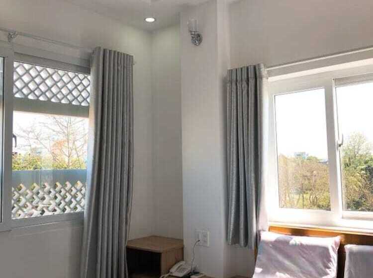 اتاق سوپریور, Anh Phat