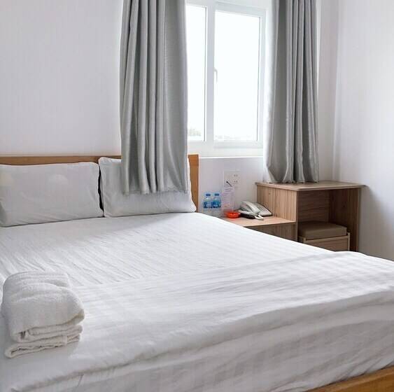 اتاق سوپریور, Anh Phat