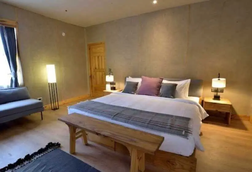 クラブルーム, Chospa Hotel, Leh