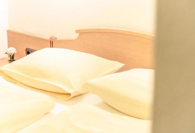 침실 1개 아파트, Andrea 3 Sterne Superior