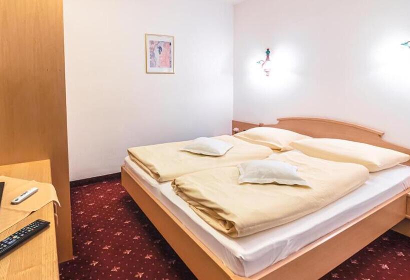 침실 1개 아파트, Andrea 3 Sterne Superior