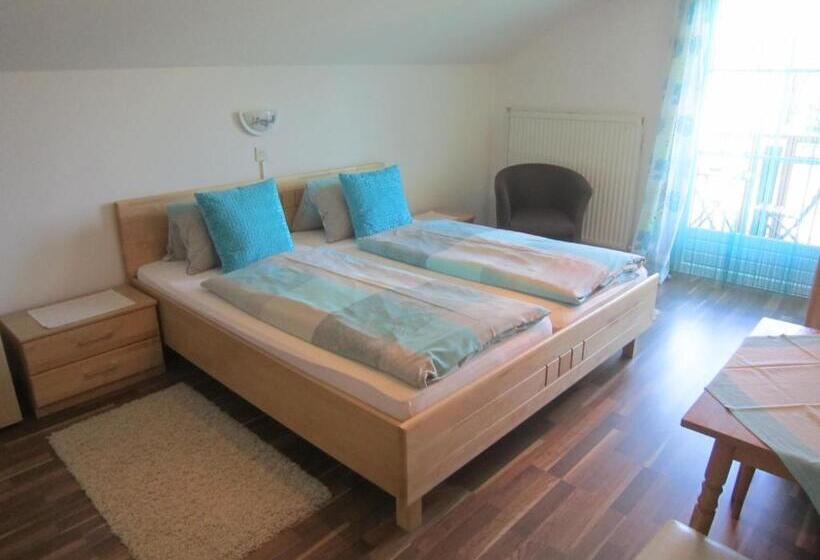 غرفة قياسية مزوَّدة بشُرفة, Frühstückspension Kibler