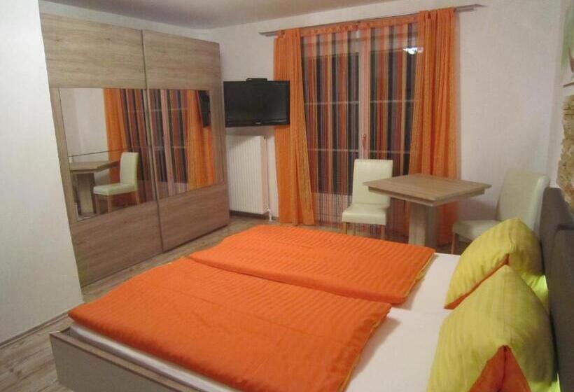 غرفة قياسية مزوَّدة بشُرفة, Frühstückspension Kibler