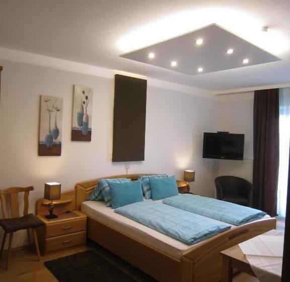 غرفة قياسية مزوَّدة بشُرفة, Frühstückspension Kibler