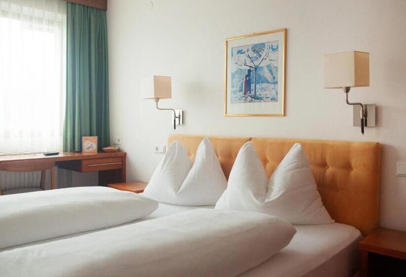 Номер Стандарт с Балконом, Sportpension Thayer