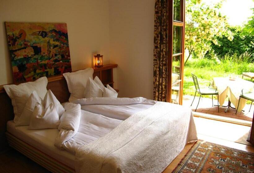 Comfort room with terrace, Römerstein