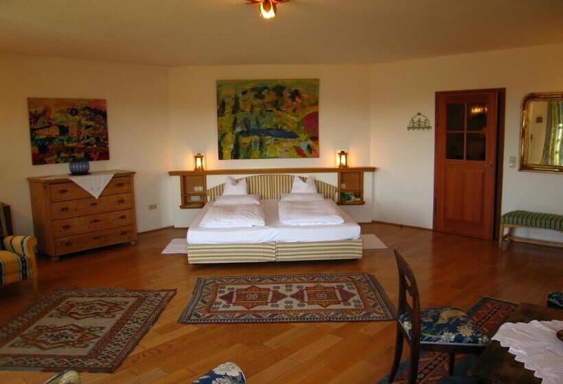 Comfort suite with balcony, Römerstein