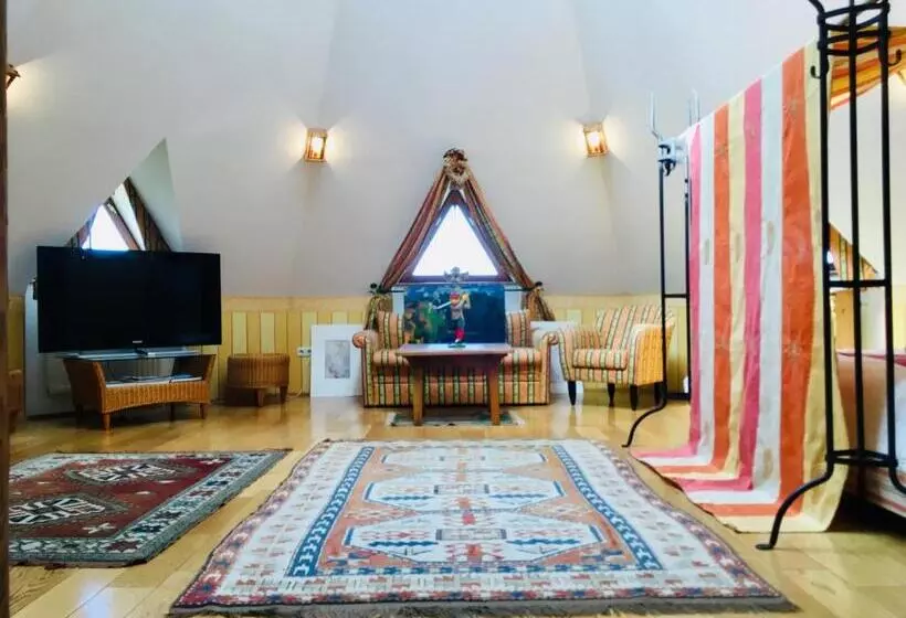 سوییت جونیور راحتی, Römerstein