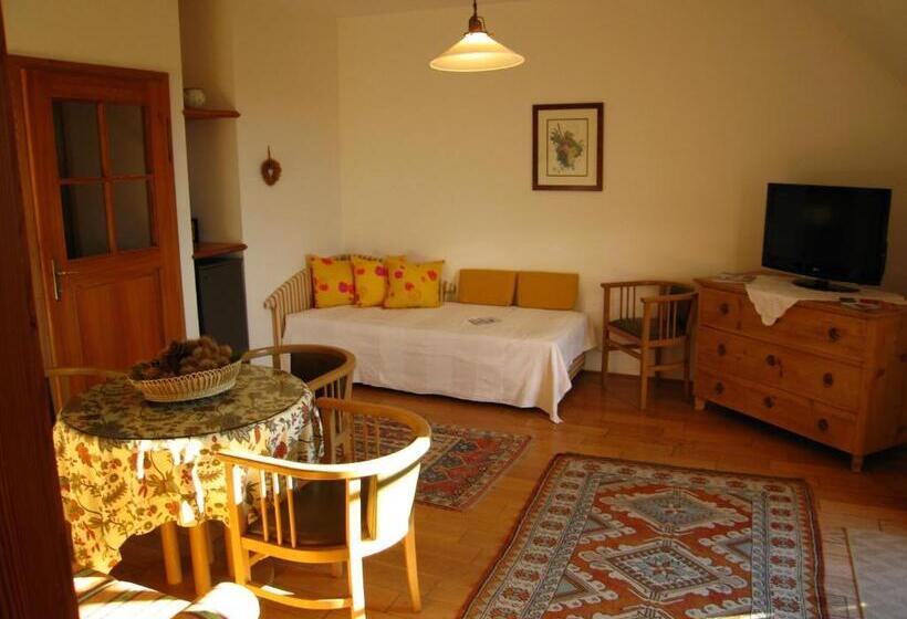 带1个卧室的带阳台的公寓, Römerstein