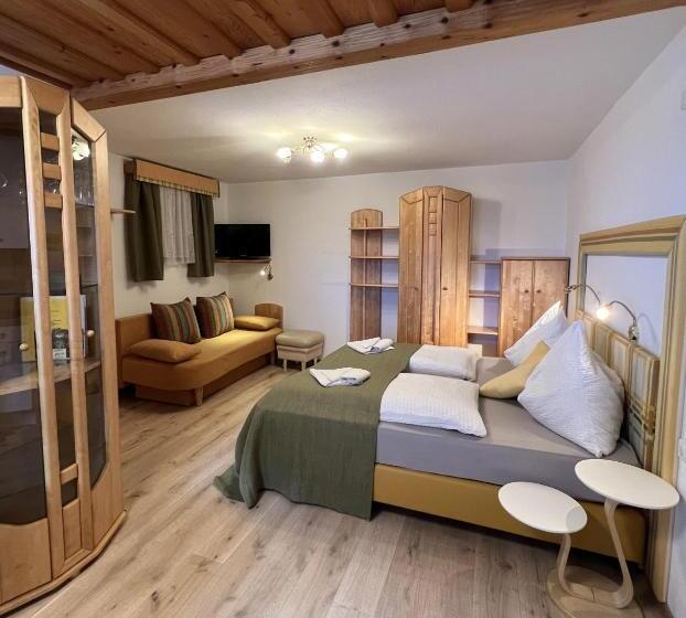 ファミリーステューディオ, Gästehaus Biobauernhof Mandl