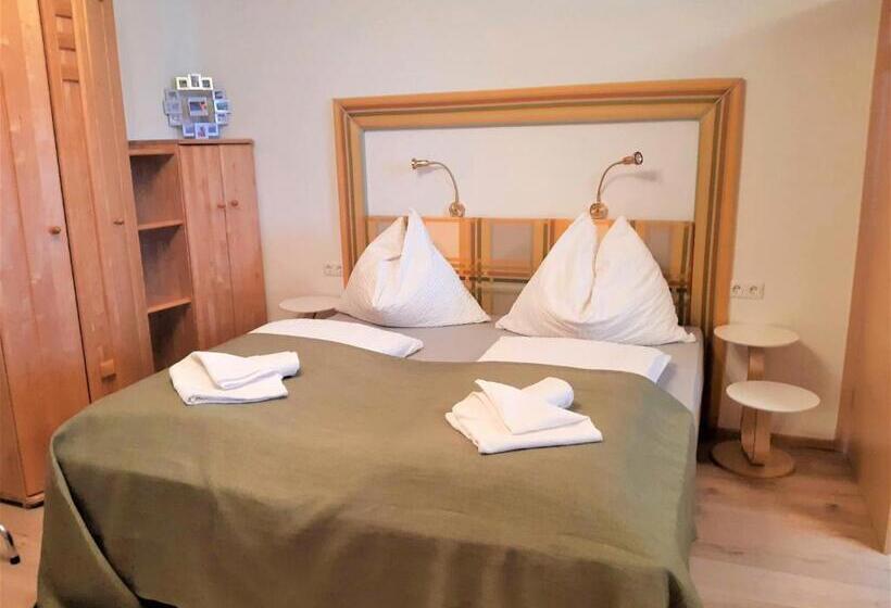 ファミリーステューディオ, Gästehaus Biobauernhof Mandl