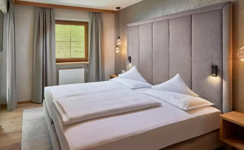 Sviitti, Alpenhof