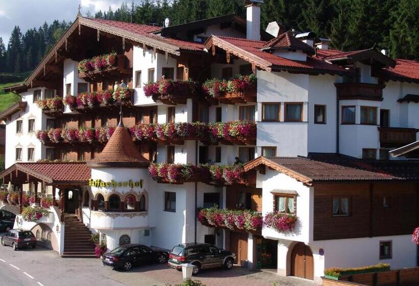 חדר משפחתי, Auffacherhof