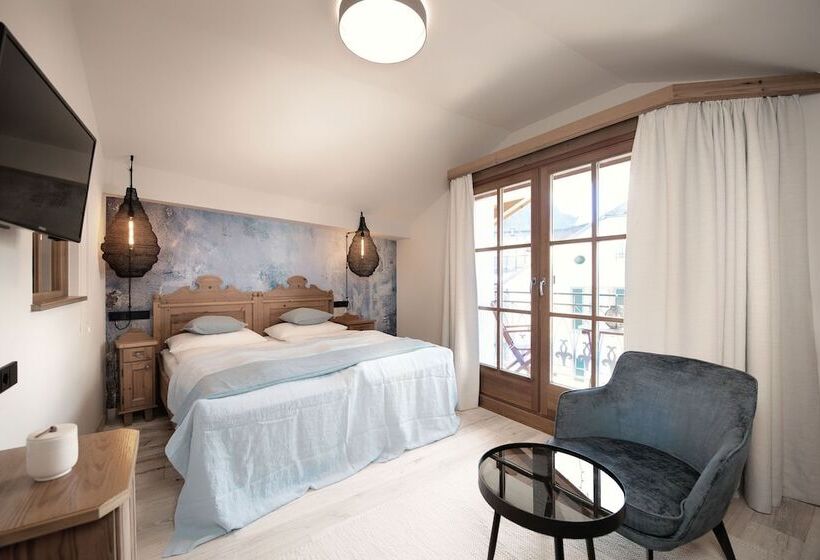 סוויטה משפחתית, Berg Leben