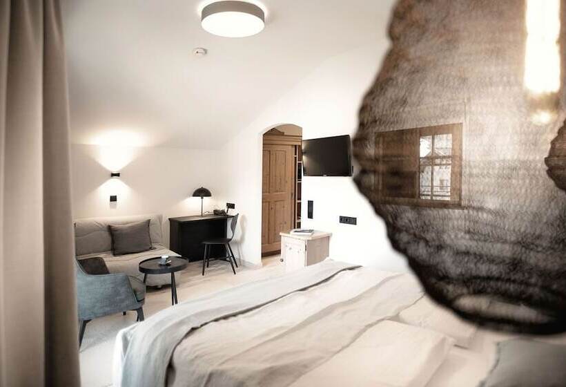 סוויטה משפחתית, Berg Leben