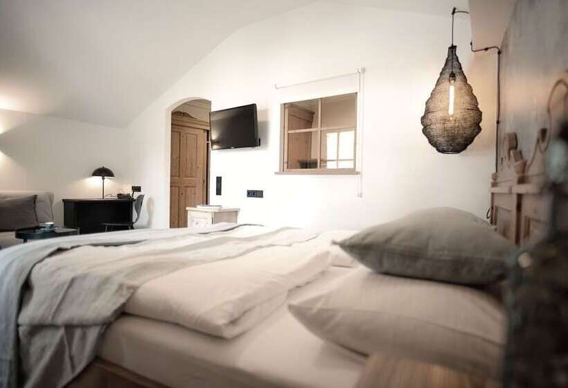 סוויטה משפחתית, Berg Leben