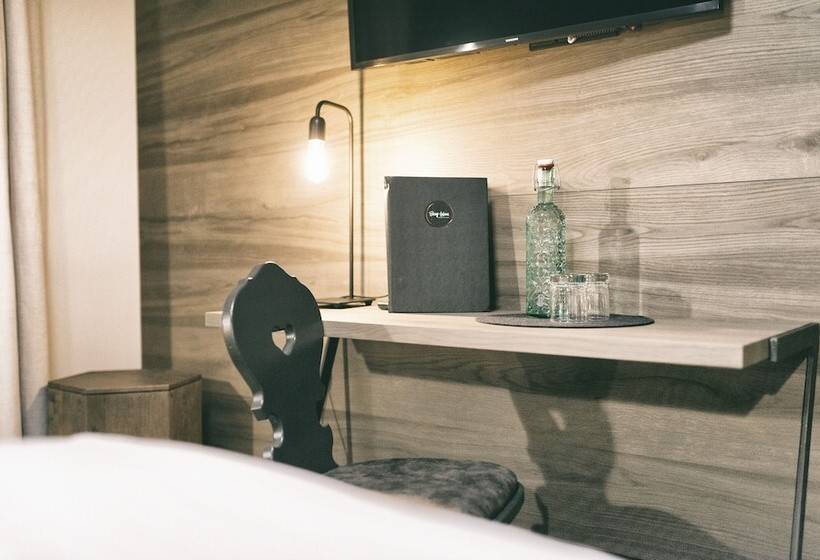 חדר משפחתי, Berg Leben