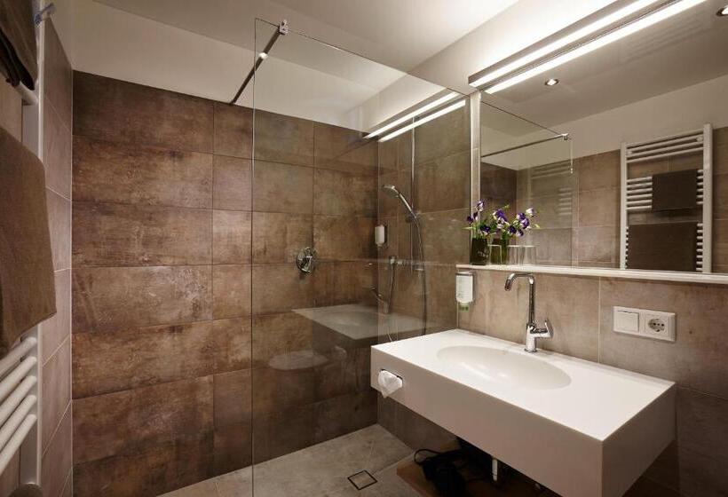 חדר סטנדרט יחיד, Der Hechl