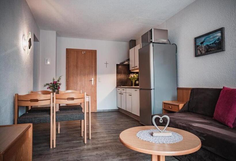 آپارتمان 1 خوابه, Garni Romantika