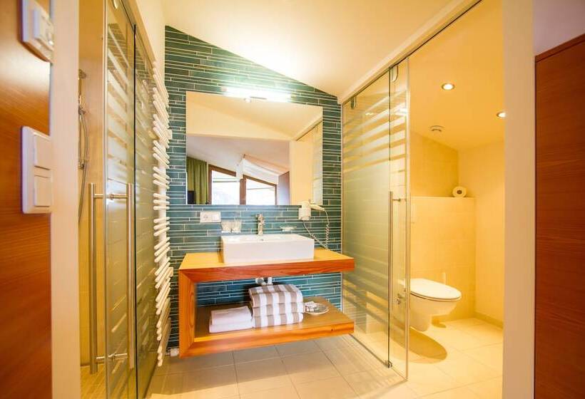 سوییت, Garni Romantika