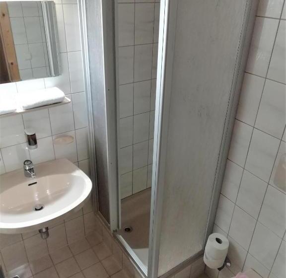 Номер Стандарт, Gut Kramerhof